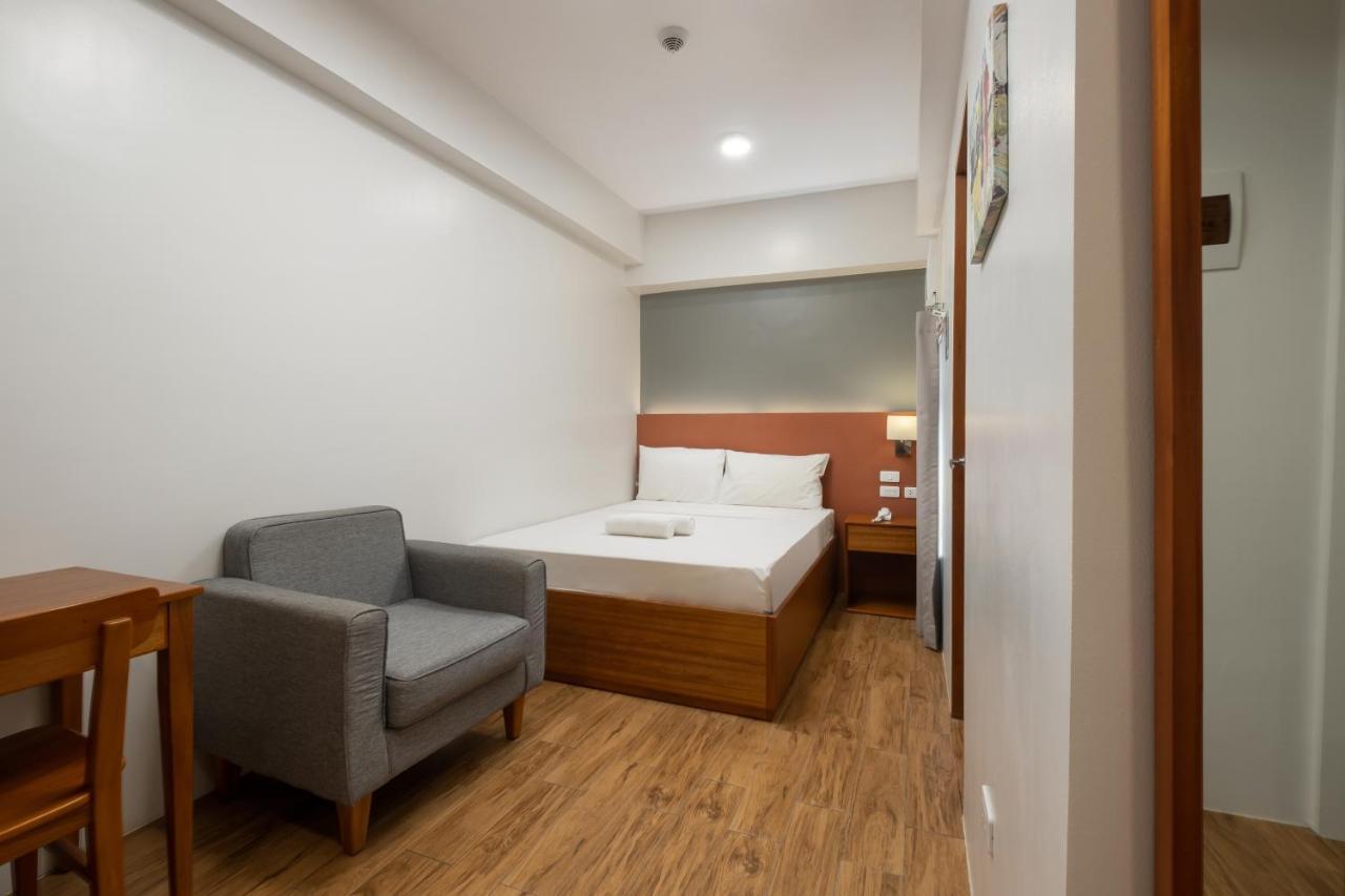 Ihotel Uptown Bgc Тагиг Экстерьер фото