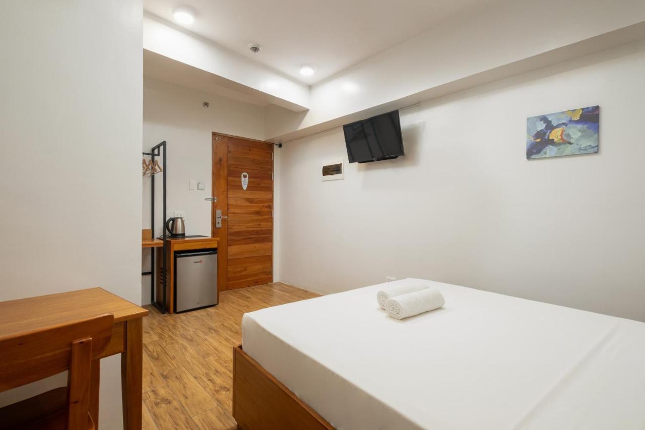 Ihotel Uptown Bgc Тагиг Экстерьер фото