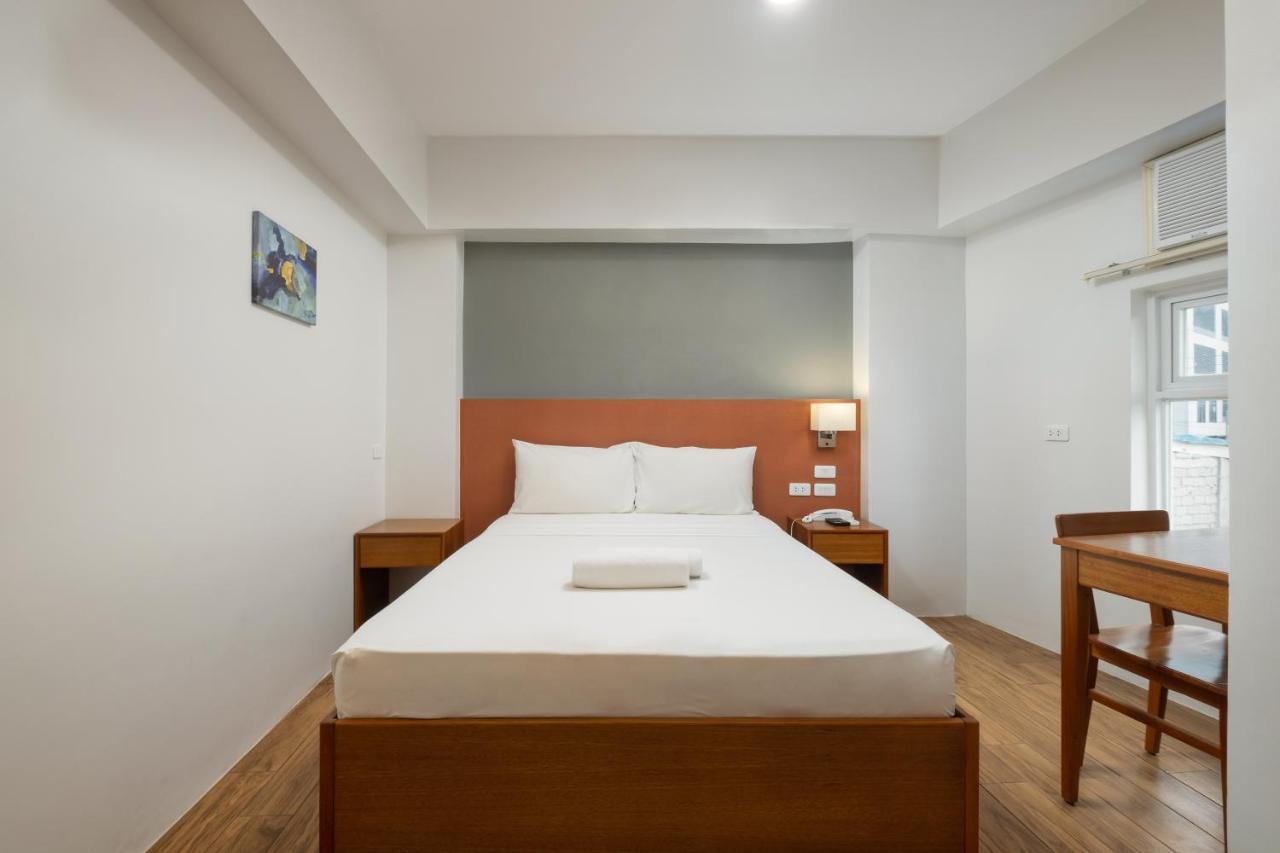 Ihotel Uptown Bgc Тагиг Экстерьер фото
