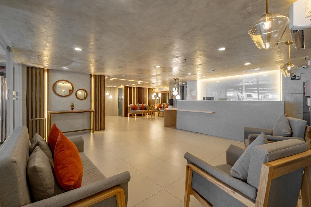 Ihotel Uptown Bgc Тагиг Экстерьер фото